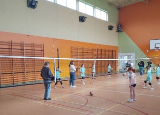 Najmłodsi grali w siatkówkę